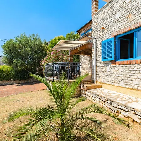 Vila The House With Blue Windows Kaštelir